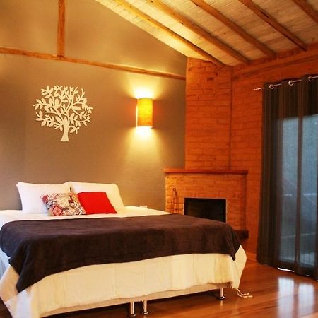 Pousada Casa Campestre Gonçalves Quarto foto